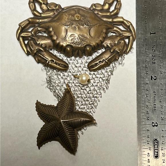 Crab w/Starfish and Pearl Brooch by Jan Michaels (SF) - Picture 2 of 9